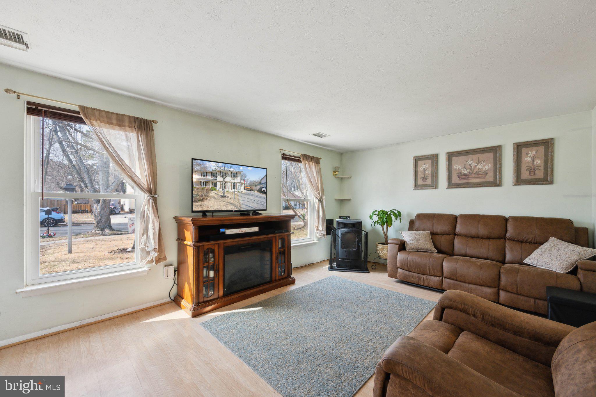 REVELL DOWNS - Residential