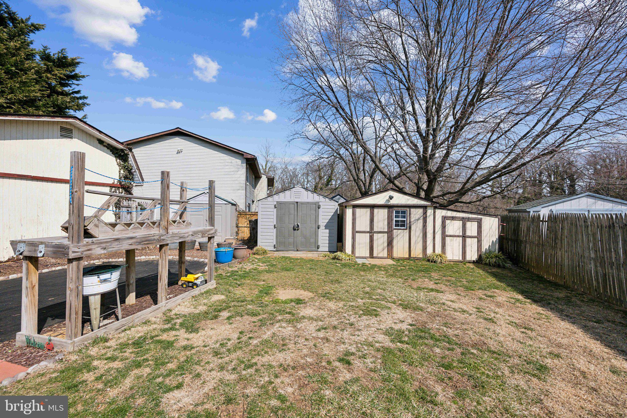 REVELL DOWNS - Residential