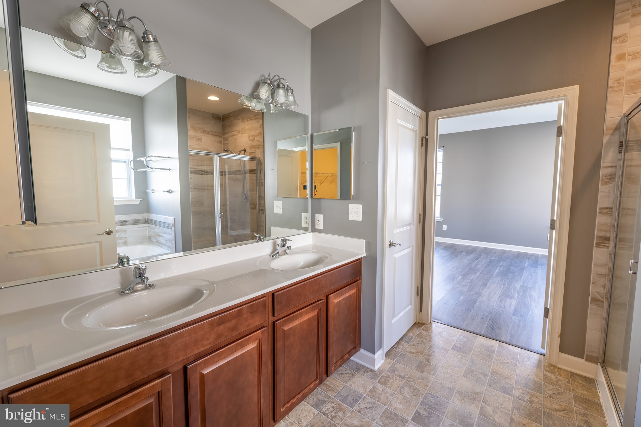 CHESTNUT RIDGE - Residential