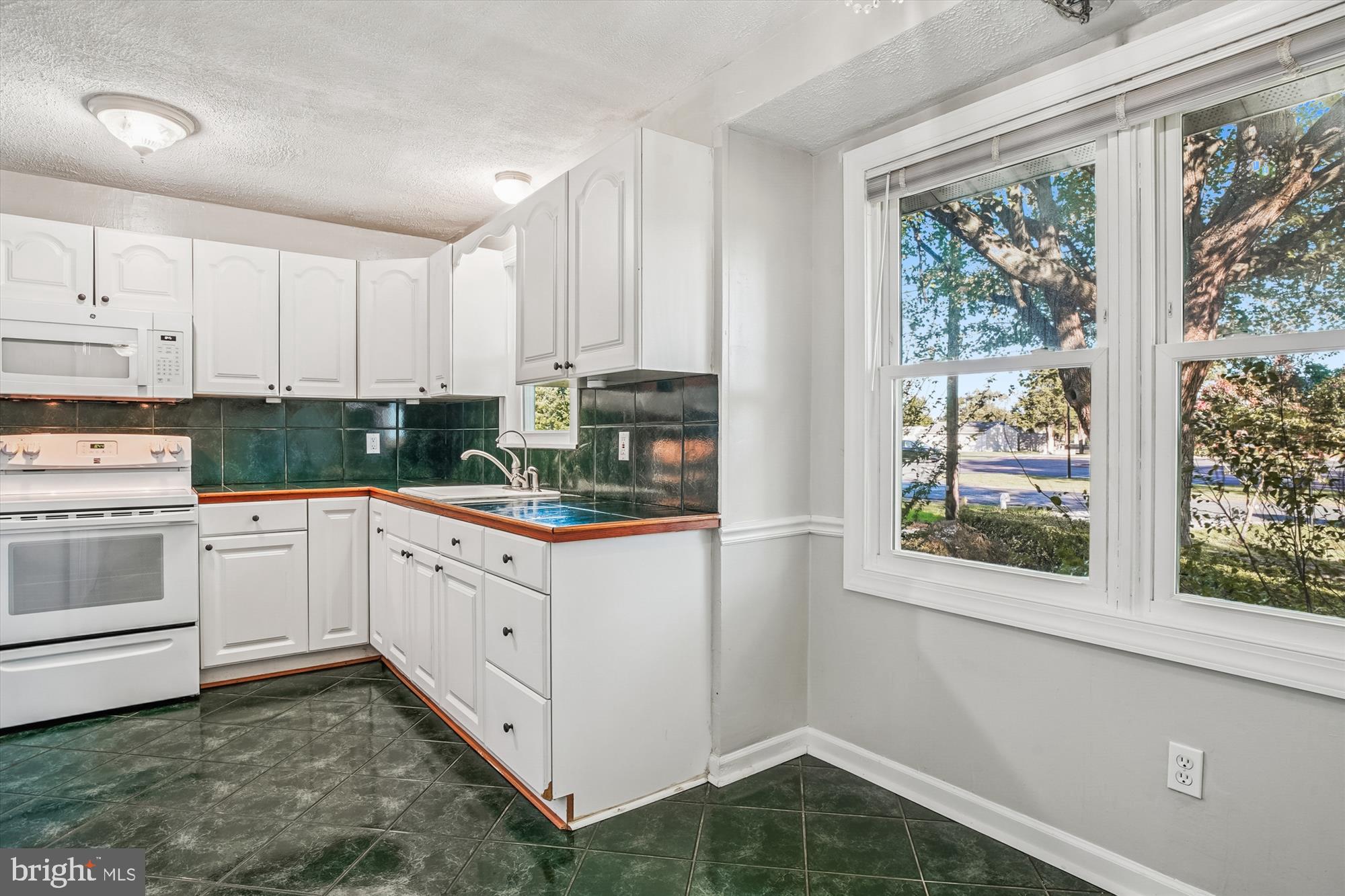 HARBOR VIEW - Residential