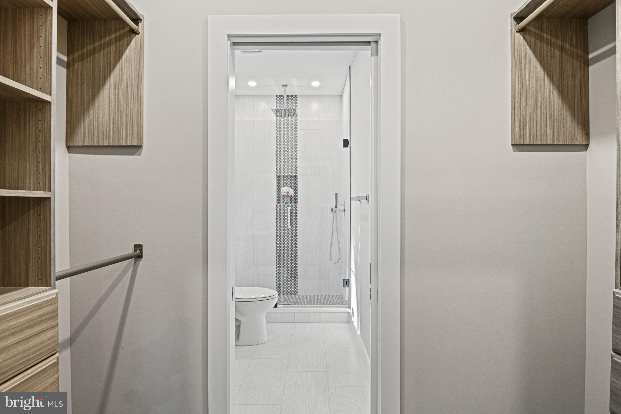 LOCUST HILL - Residential