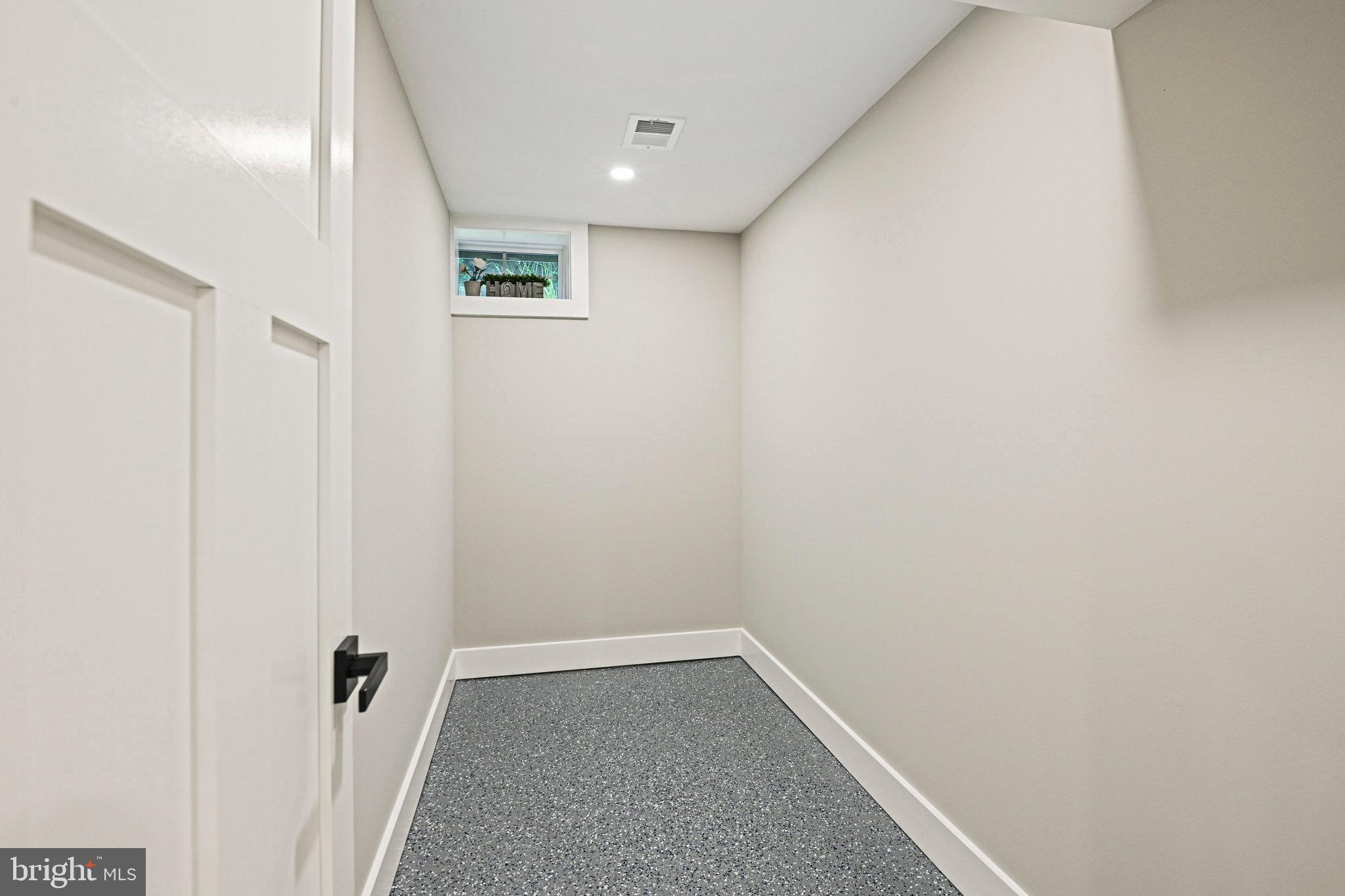 LOCUST HILL - Residential