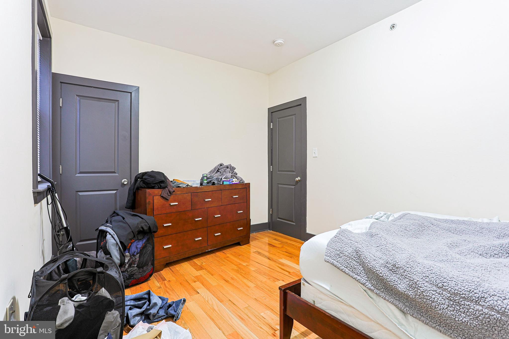 TEMPLE UNIVERSITY - Residential Lease