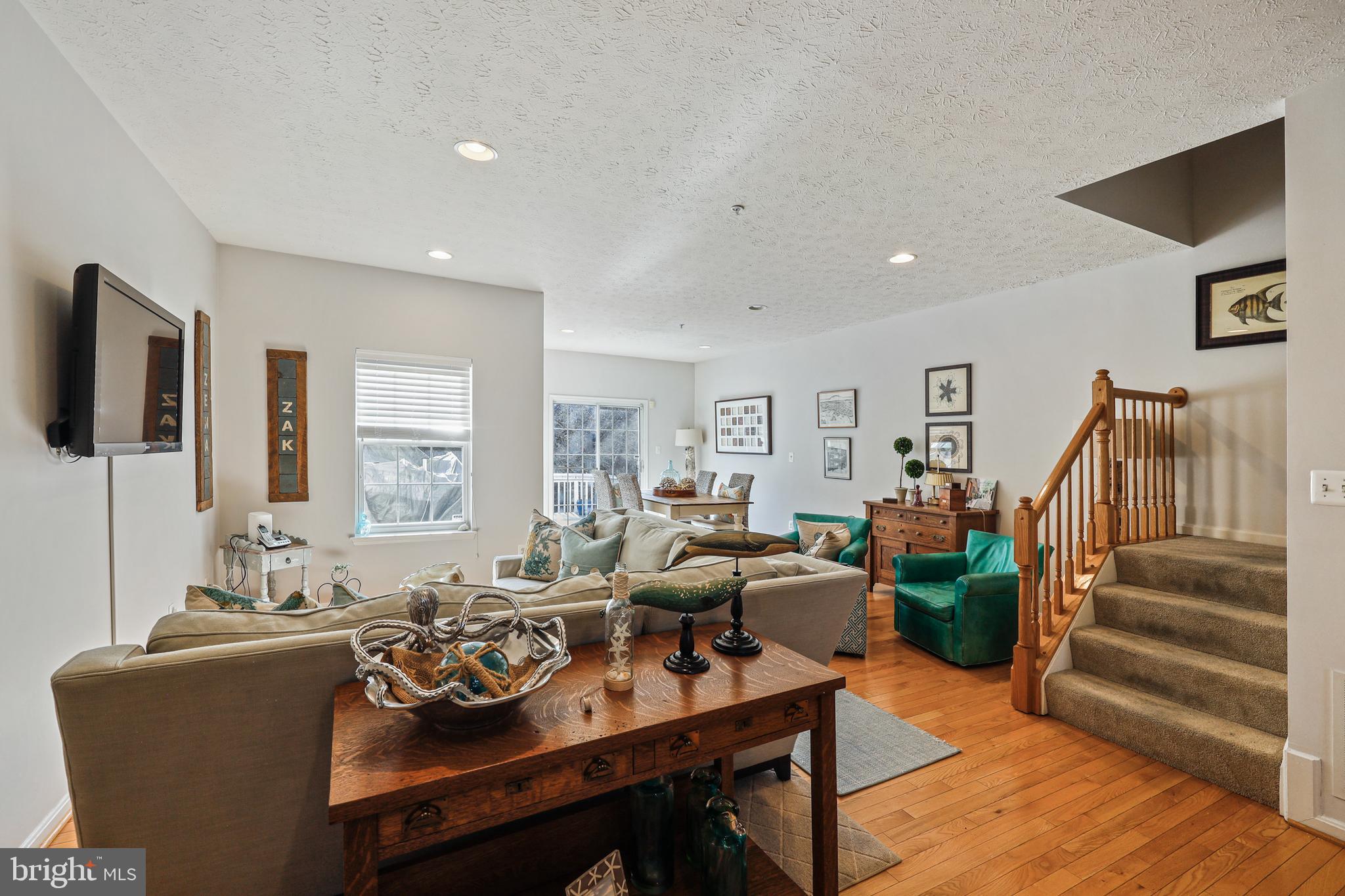 15 WINTERBERRY COURT