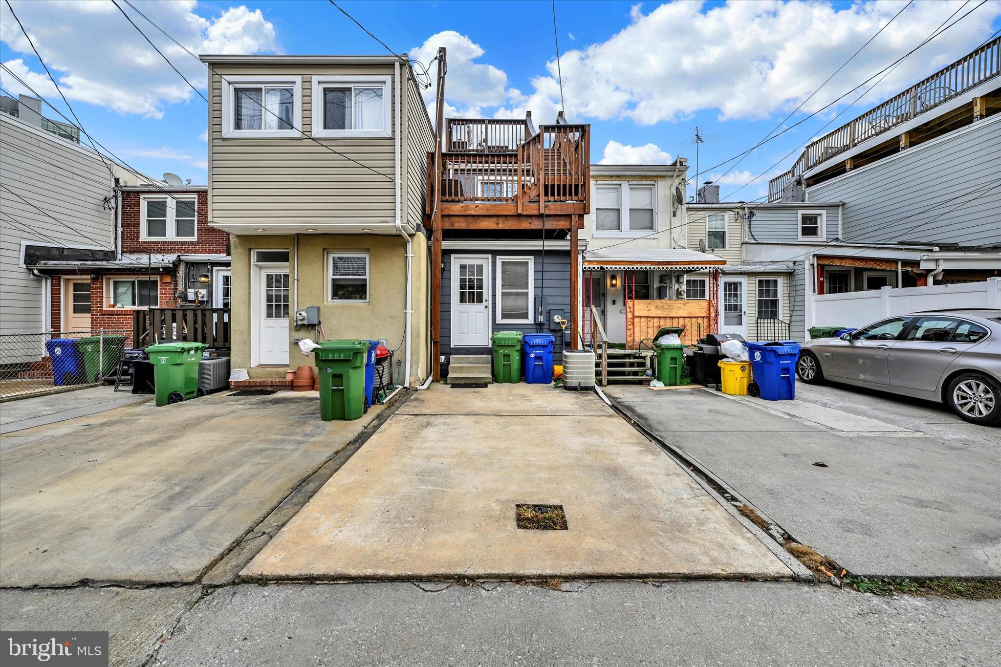 LOCUST POINT - Residential