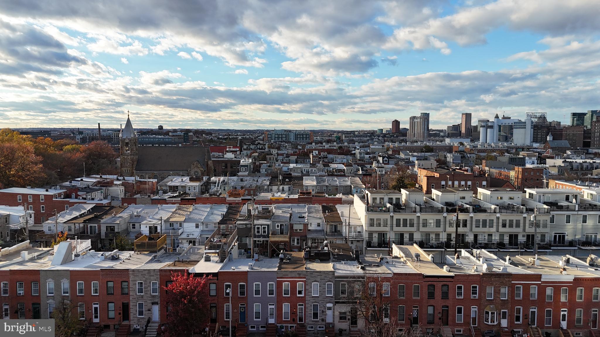 LOCUST POINT - Residential