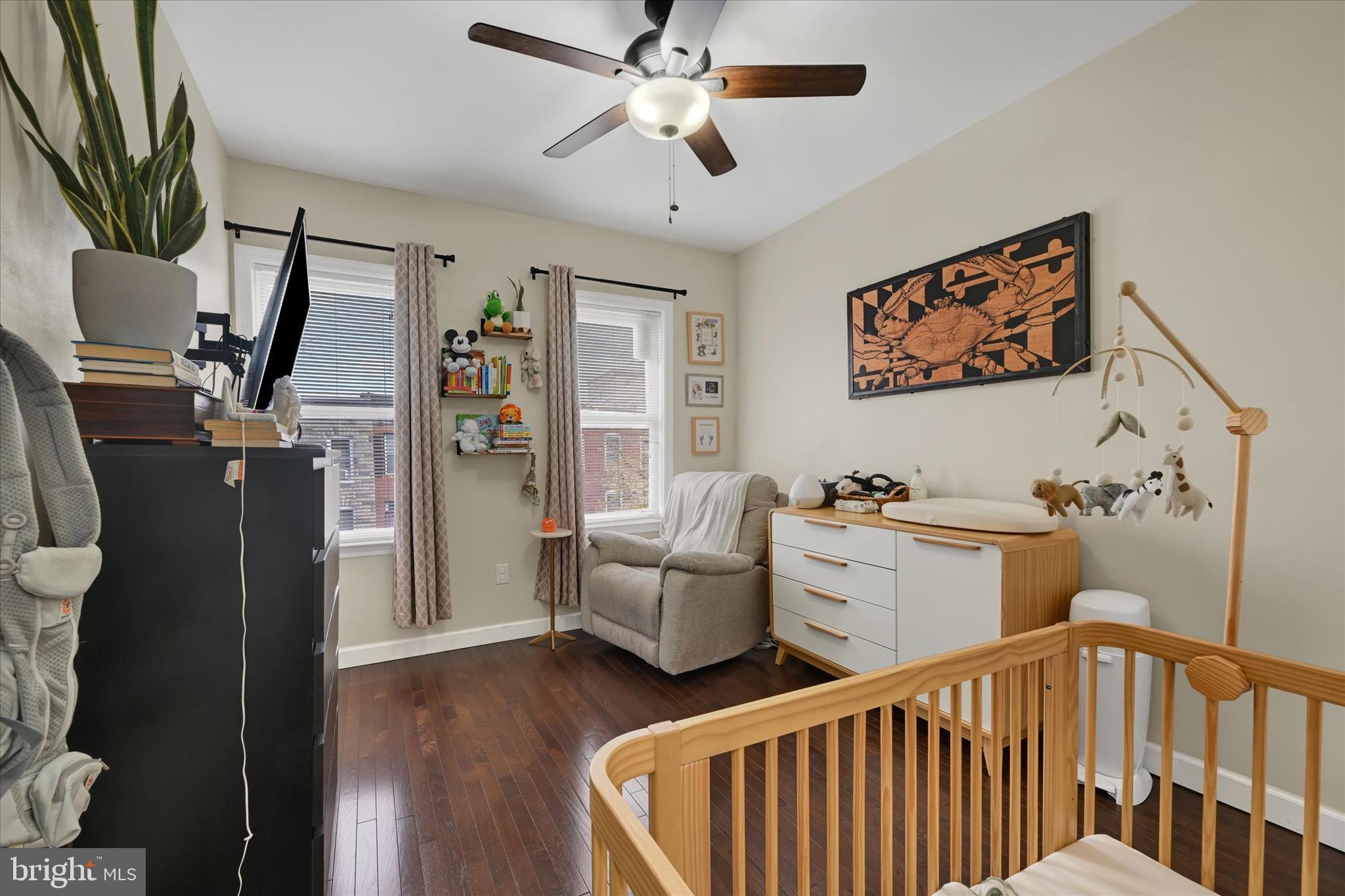 LOCUST POINT - Residential