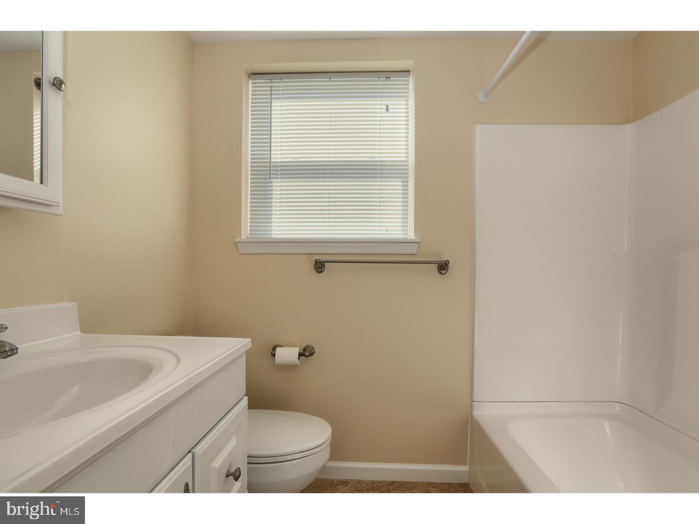 PLYMOUTH VALLEY - Residential Lease