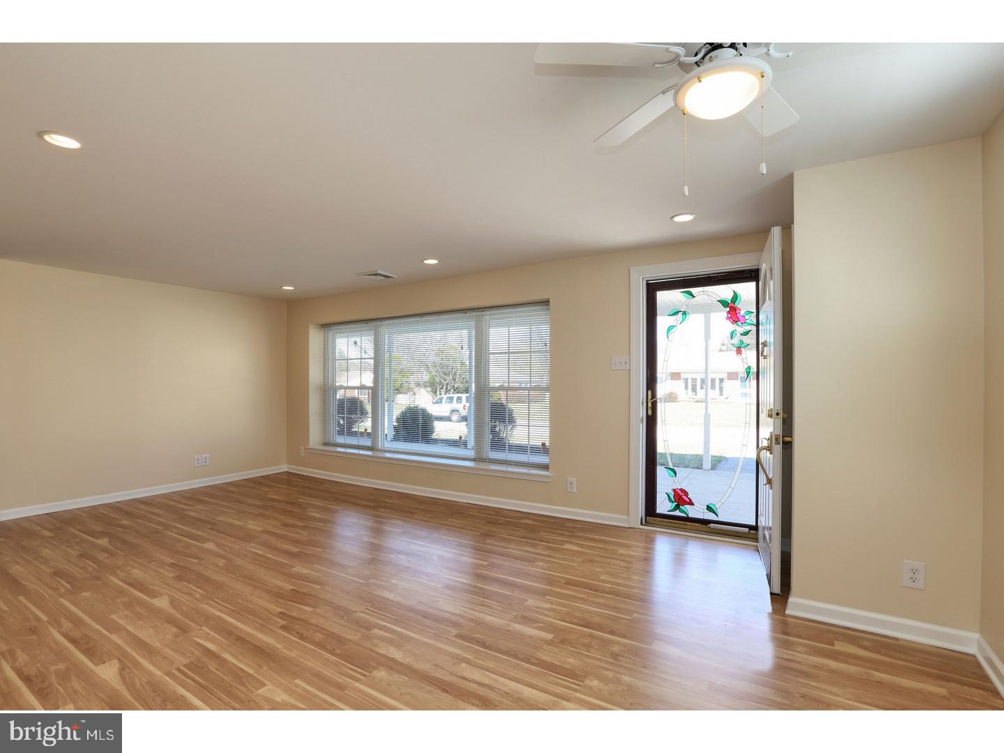 PLYMOUTH VALLEY - Residential Lease