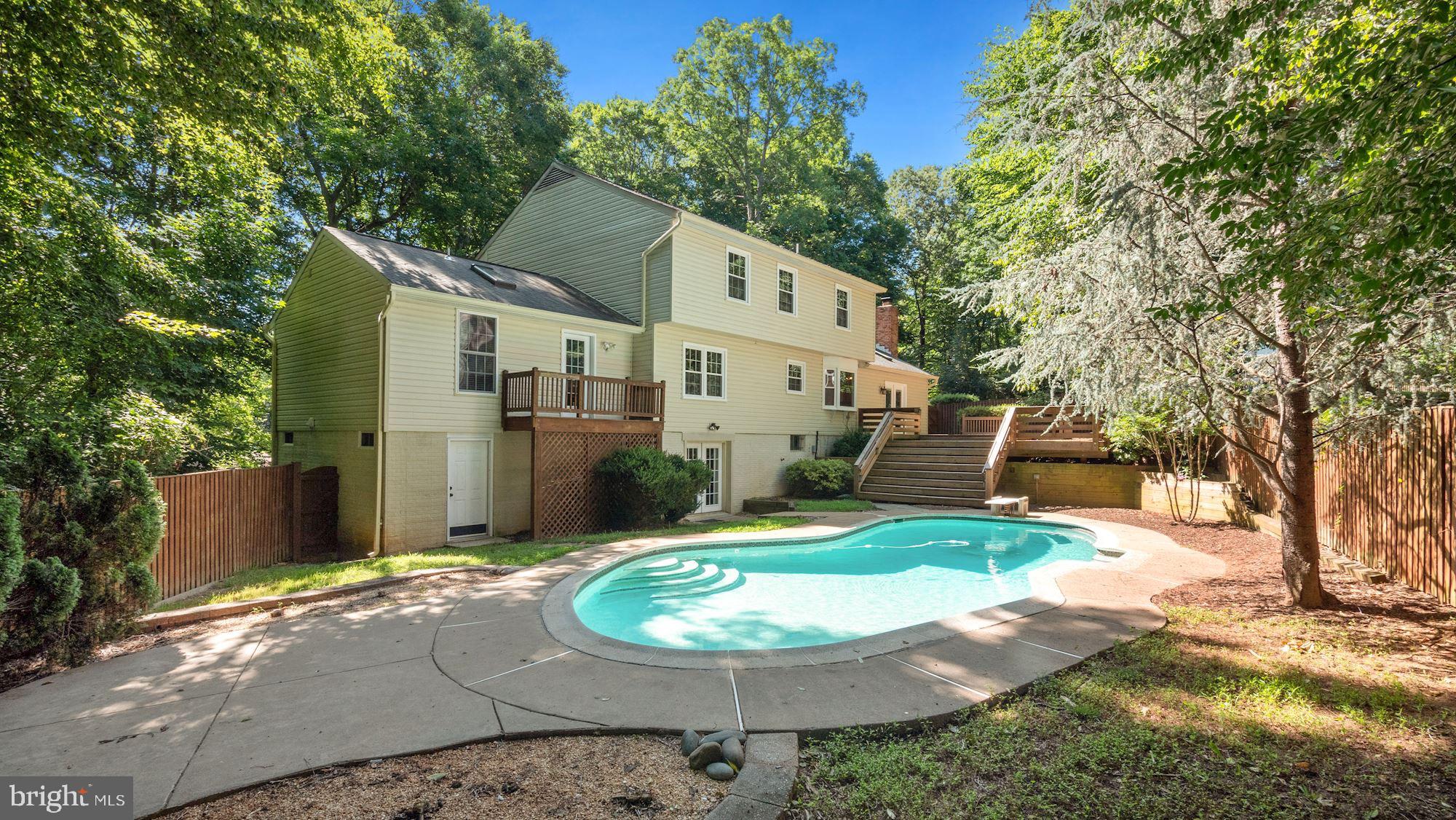 FERNBROOK - Residential