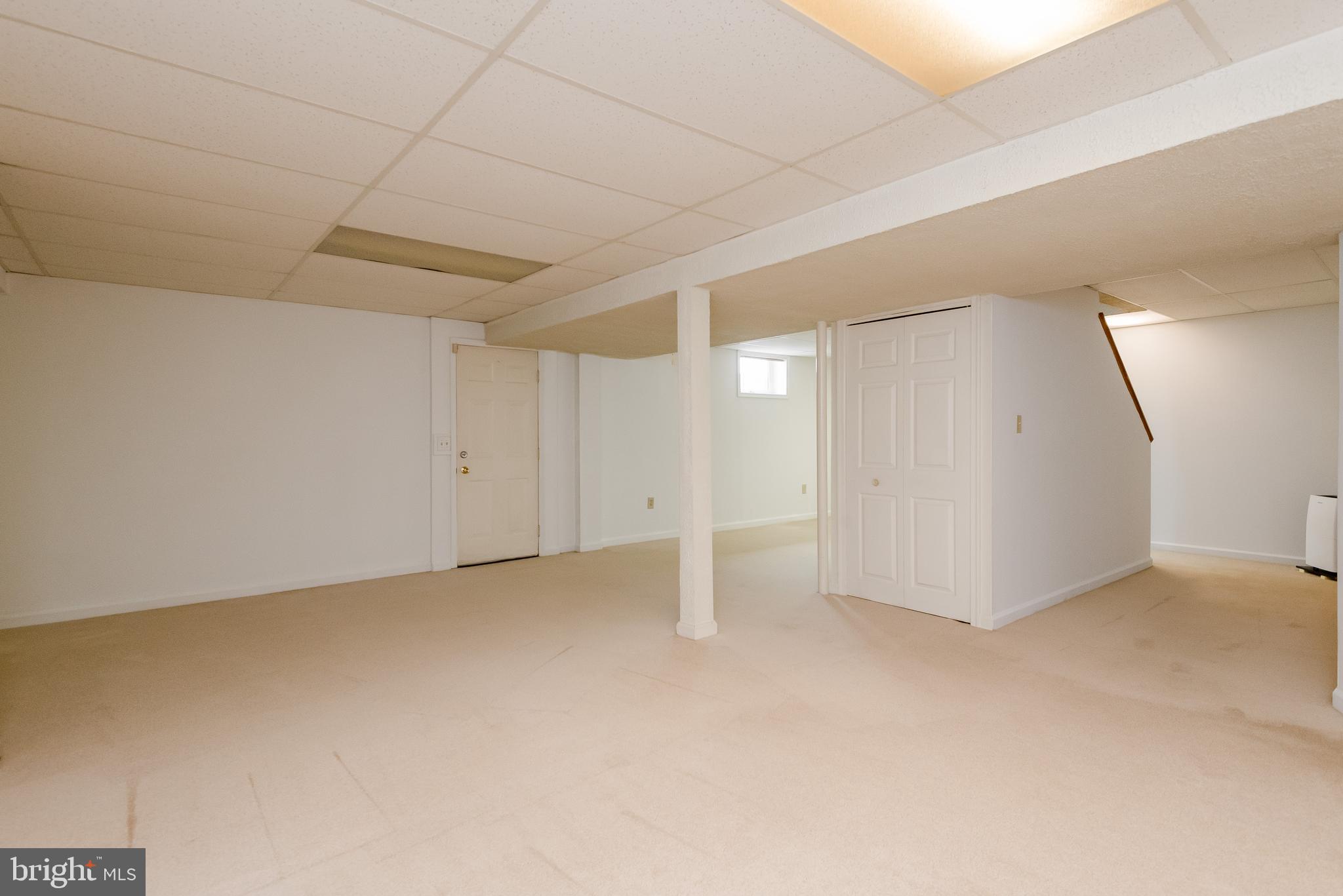 YOUNGS FARM ESTATES - Residential Lease