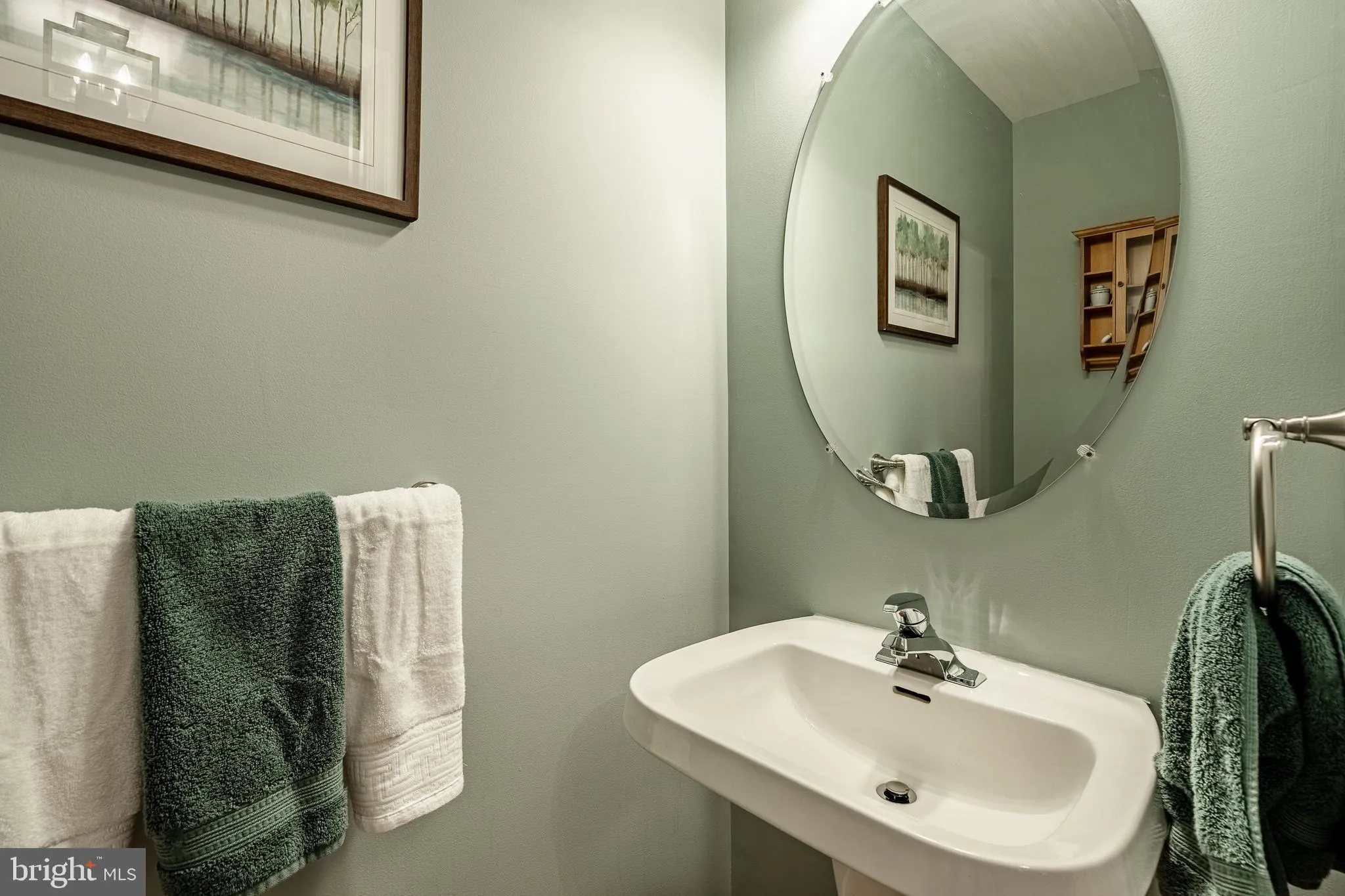 Aston, Pennsylvania 19014, United States, 3 Bedrooms Bedrooms, ,3 BathroomsBathrooms,Residential,Contingent,130863