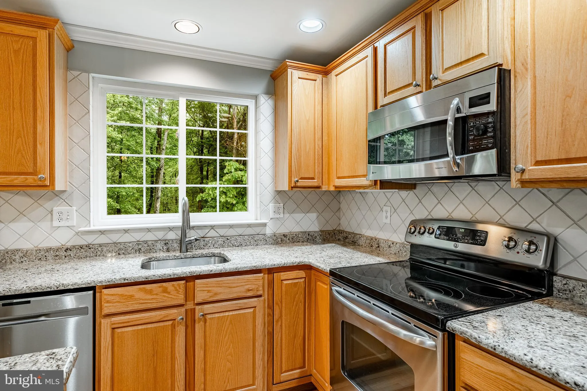 Aston, Pennsylvania 19014, United States, 3 Bedrooms Bedrooms, ,3 BathroomsBathrooms,Residential,Contingent,130863