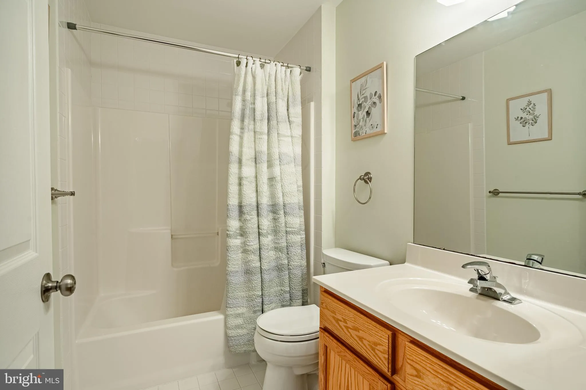 Aston, Pennsylvania 19014, United States, 3 Bedrooms Bedrooms, ,3 BathroomsBathrooms,Residential,Contingent,130863