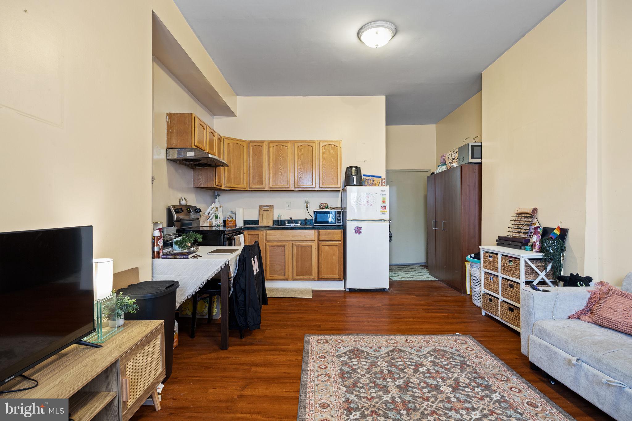 EAST PASSYUNK CROSSING - Residential Income