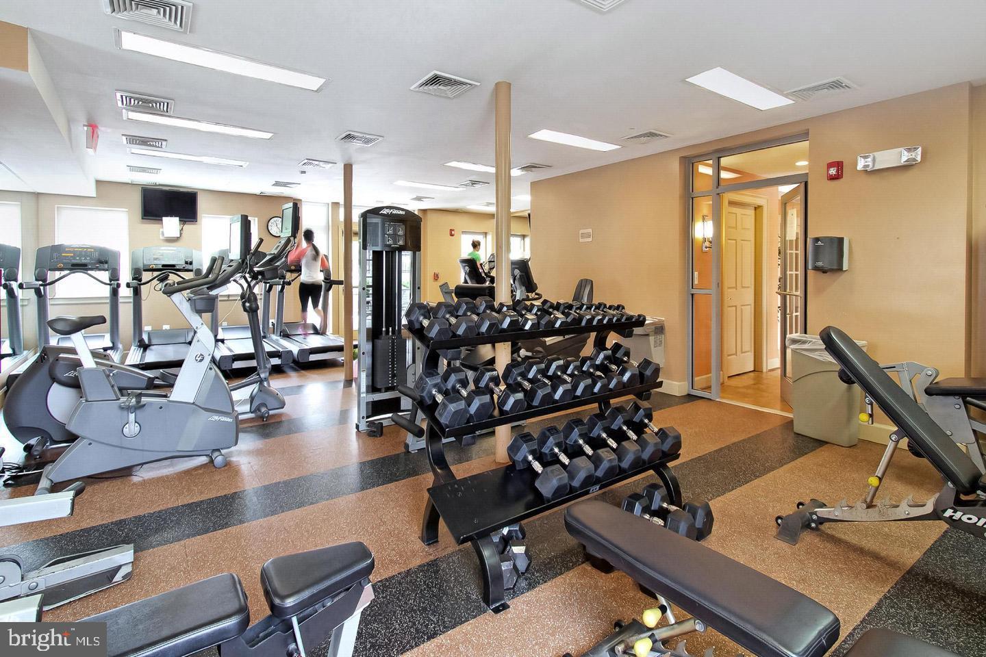 WEST VILLAGE OF SHIRLINGTON - Residential Lease