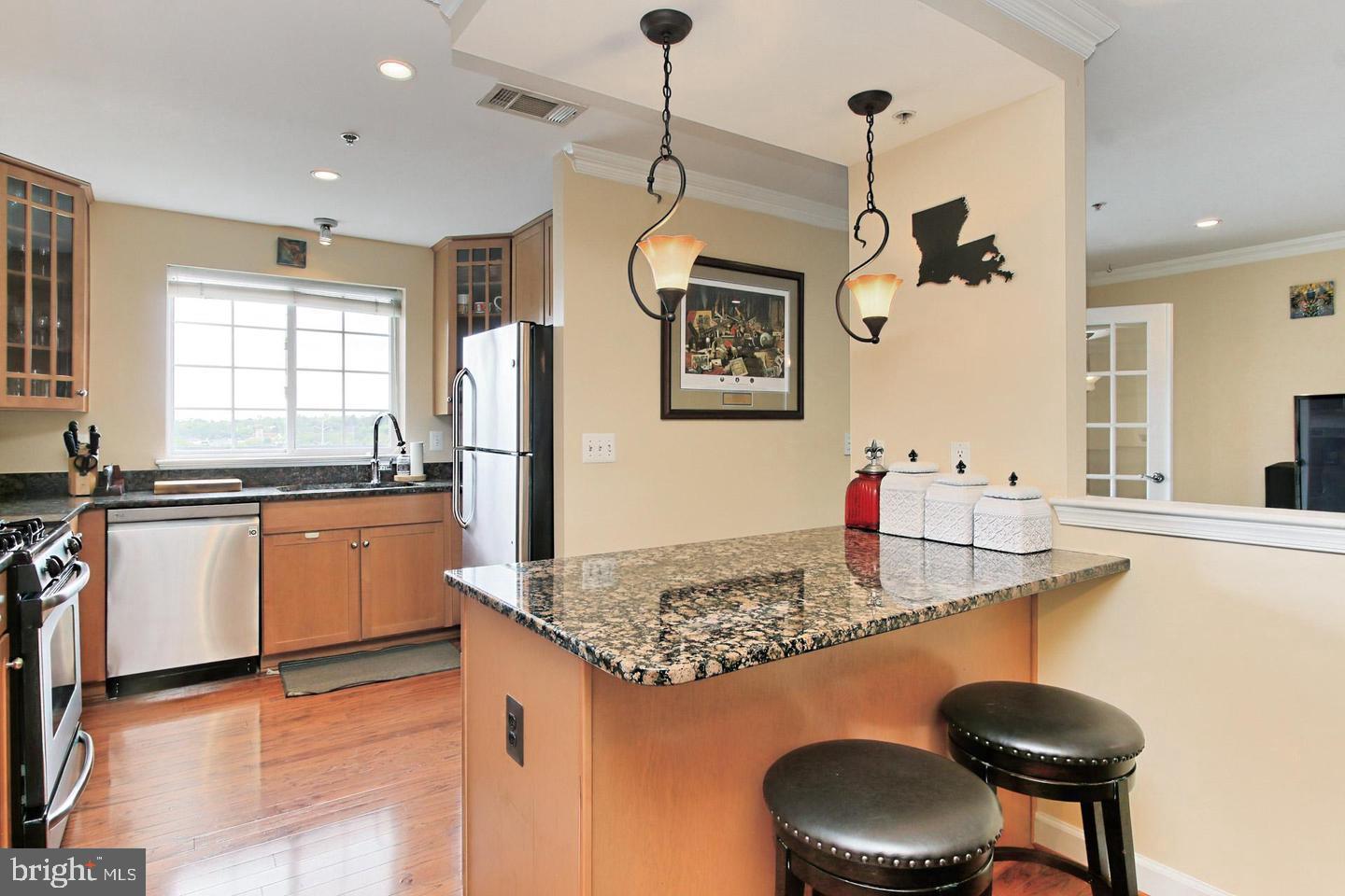 WEST VILLAGE OF SHIRLINGTON - Residential Lease