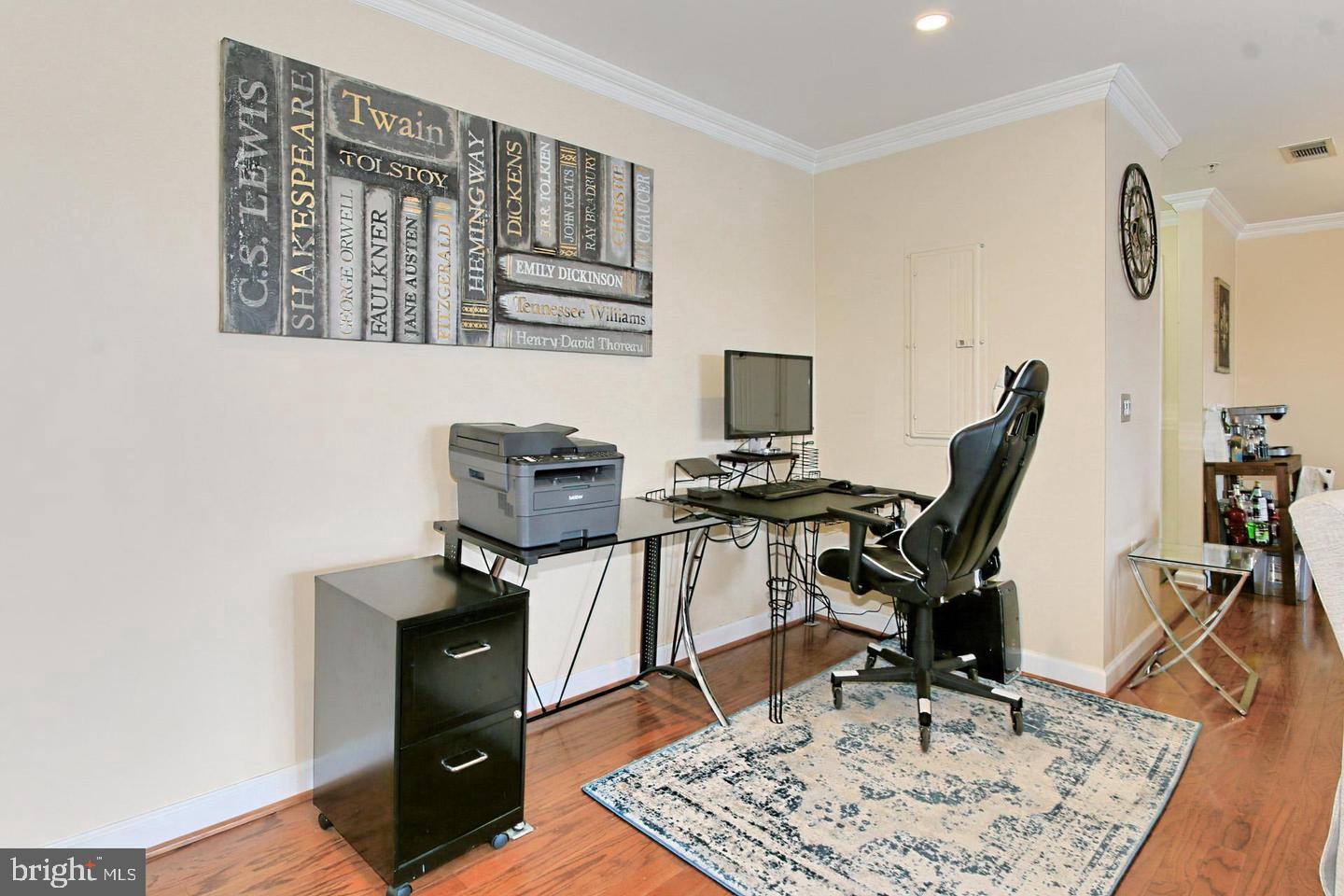 WEST VILLAGE OF SHIRLINGTON - Residential Lease