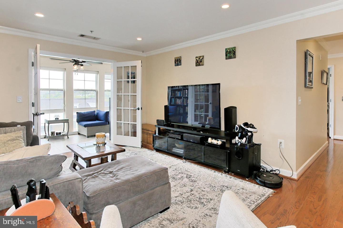 WEST VILLAGE OF SHIRLINGTON - Residential Lease