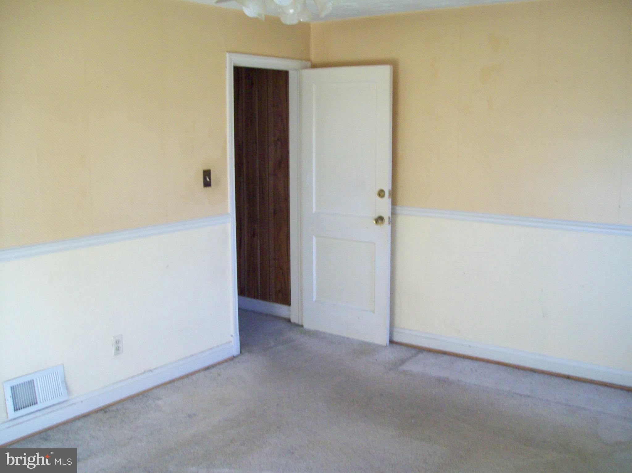 YALE HEIGHTS - Residential