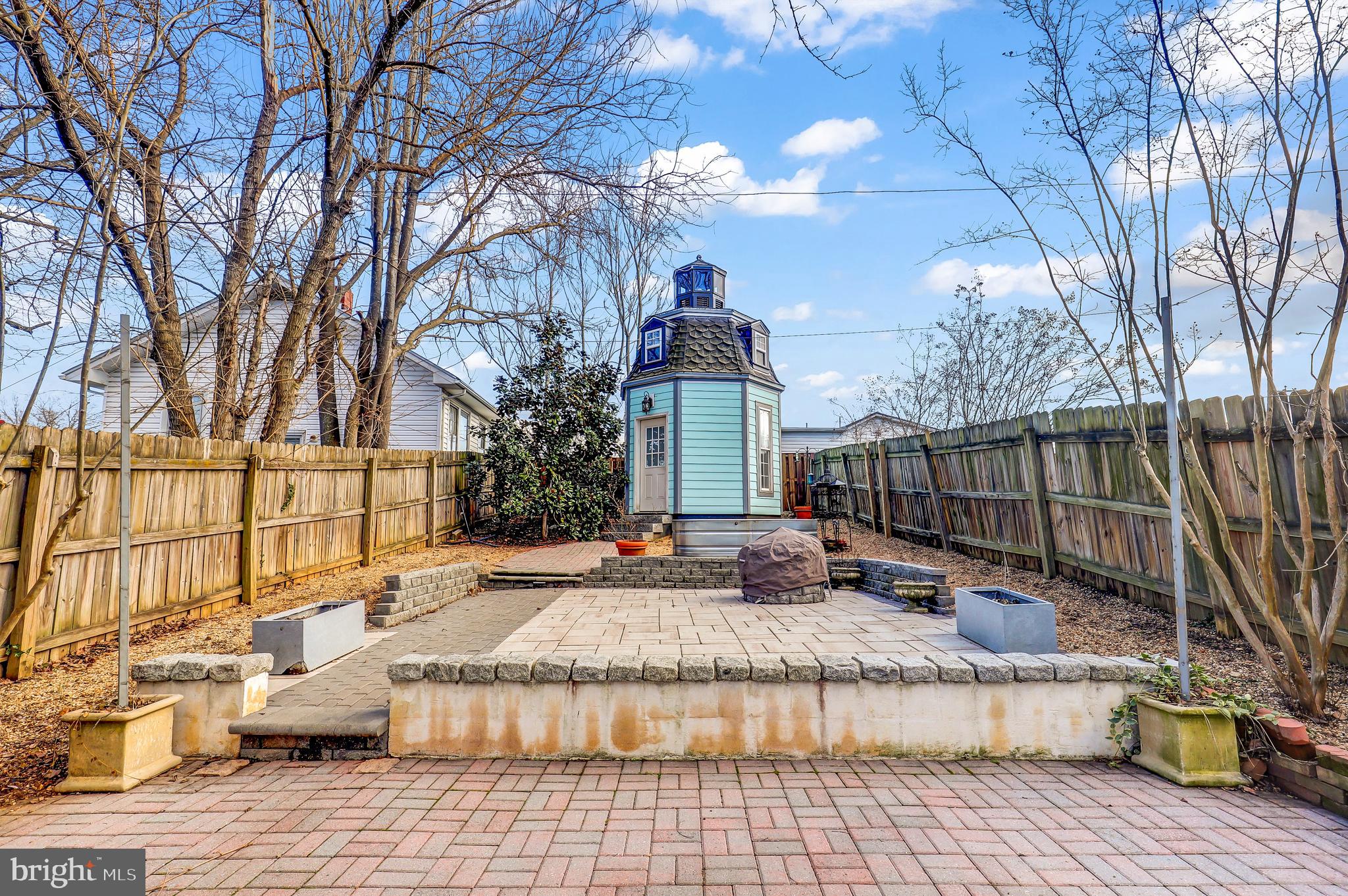 DOWNTOWN FREDERICKSBURG - Residential