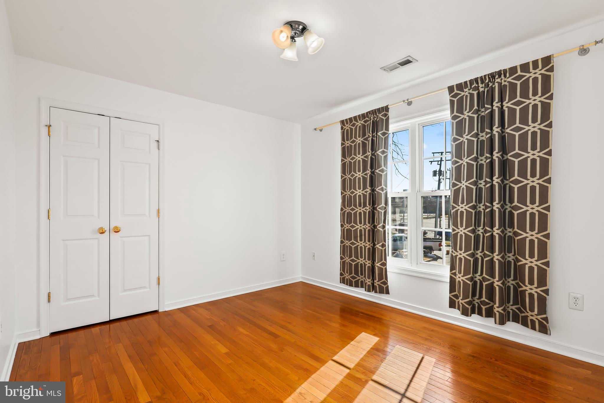 DOWNTOWN FREDERICKSBURG - Residential