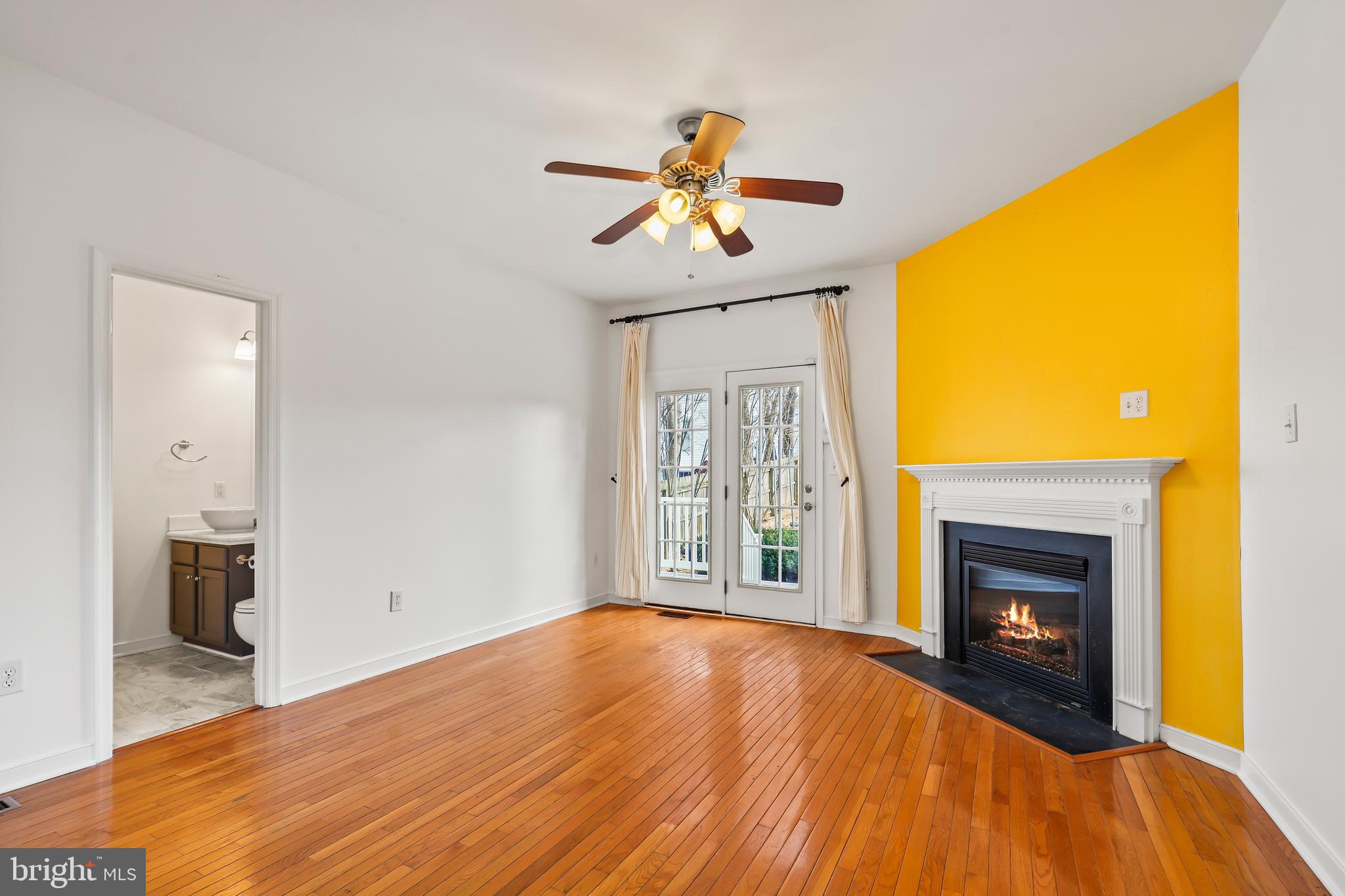 DOWNTOWN FREDERICKSBURG - Residential