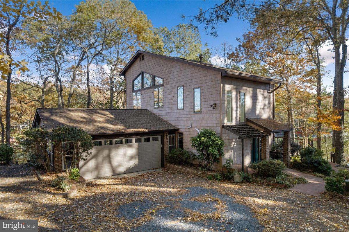 THE SOUNDINGS - Residential