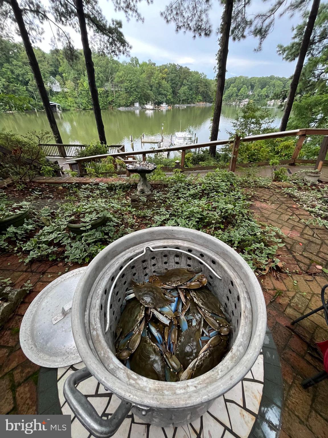 THE SOUNDINGS - Residential