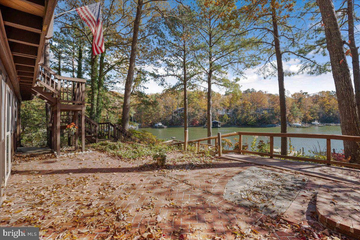 THE SOUNDINGS - Residential