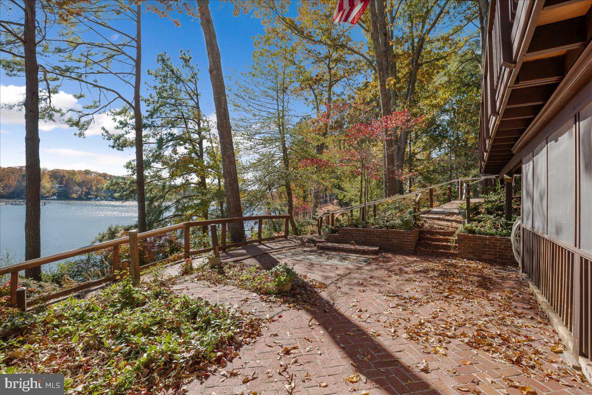 THE SOUNDINGS - Residential