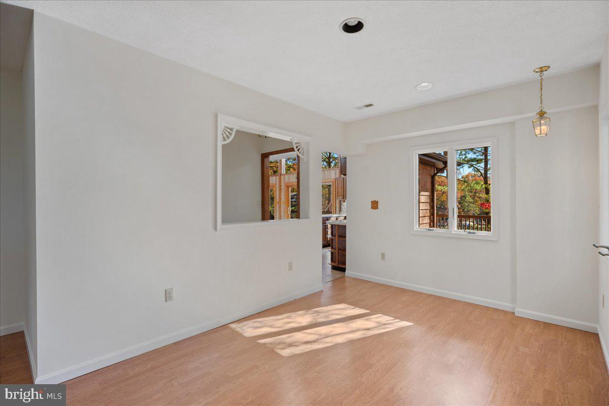 THE SOUNDINGS - Residential