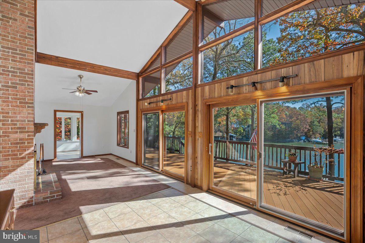 THE SOUNDINGS - Residential