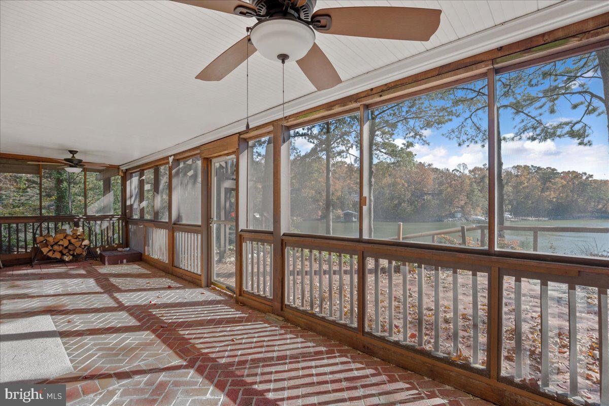 THE SOUNDINGS - Residential