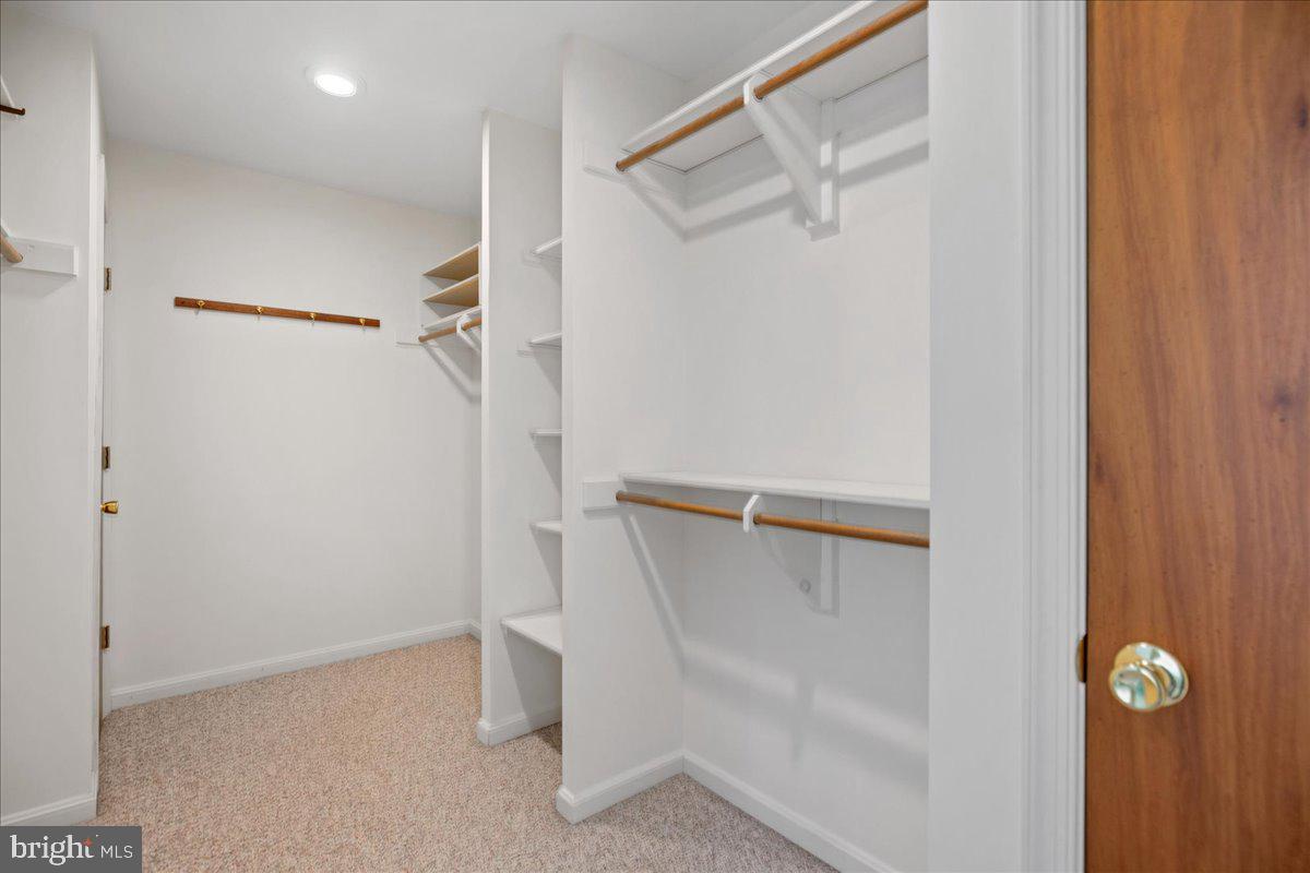 THE SOUNDINGS - Residential