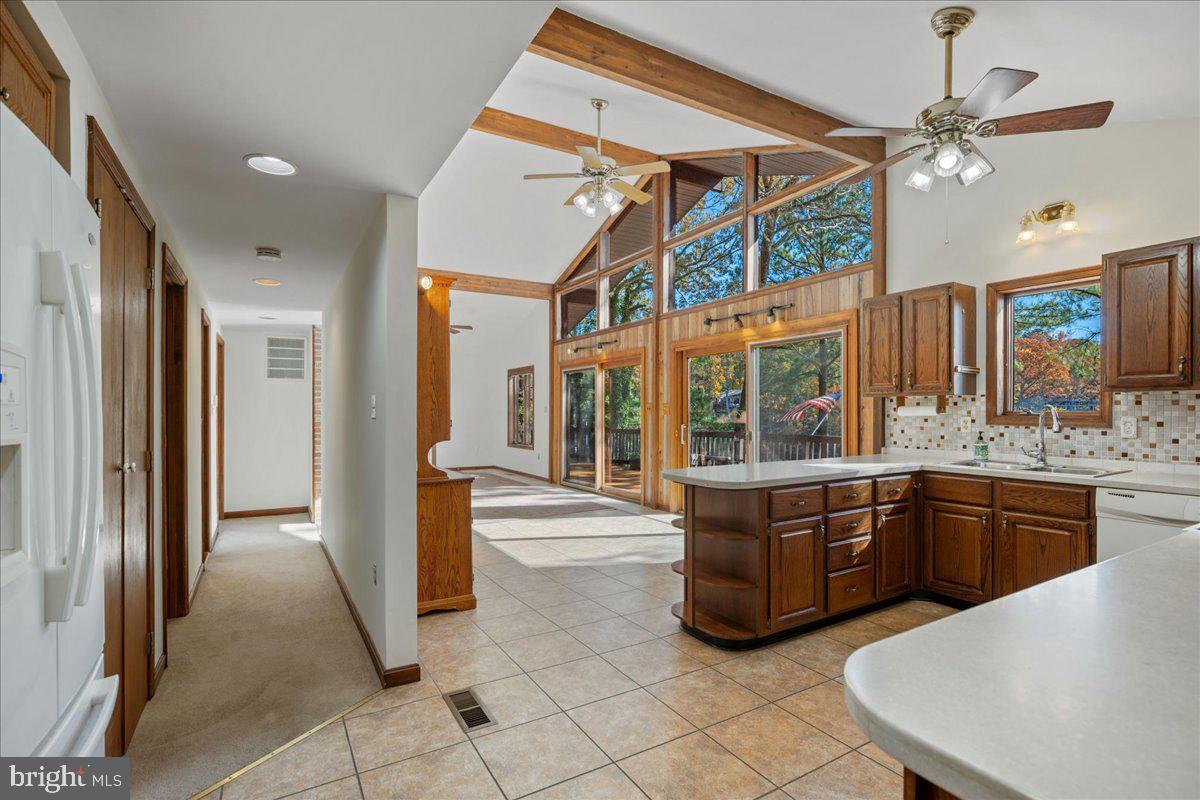 THE SOUNDINGS - Residential