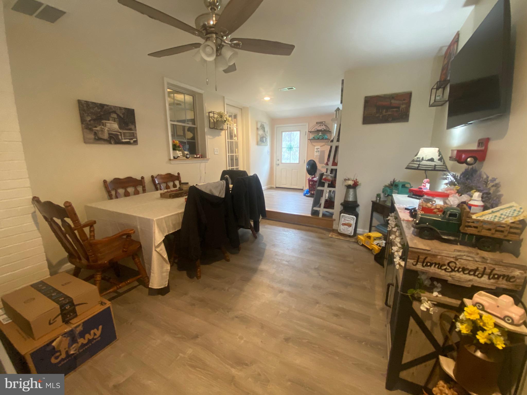 JEFFERSON VILLAGE - Residential