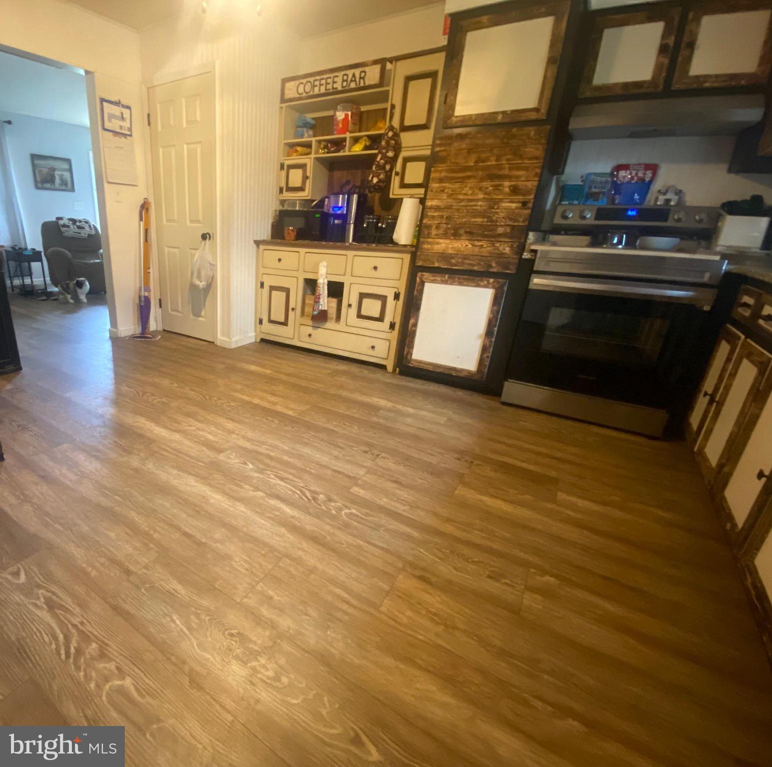 JEFFERSON VILLAGE - Residential