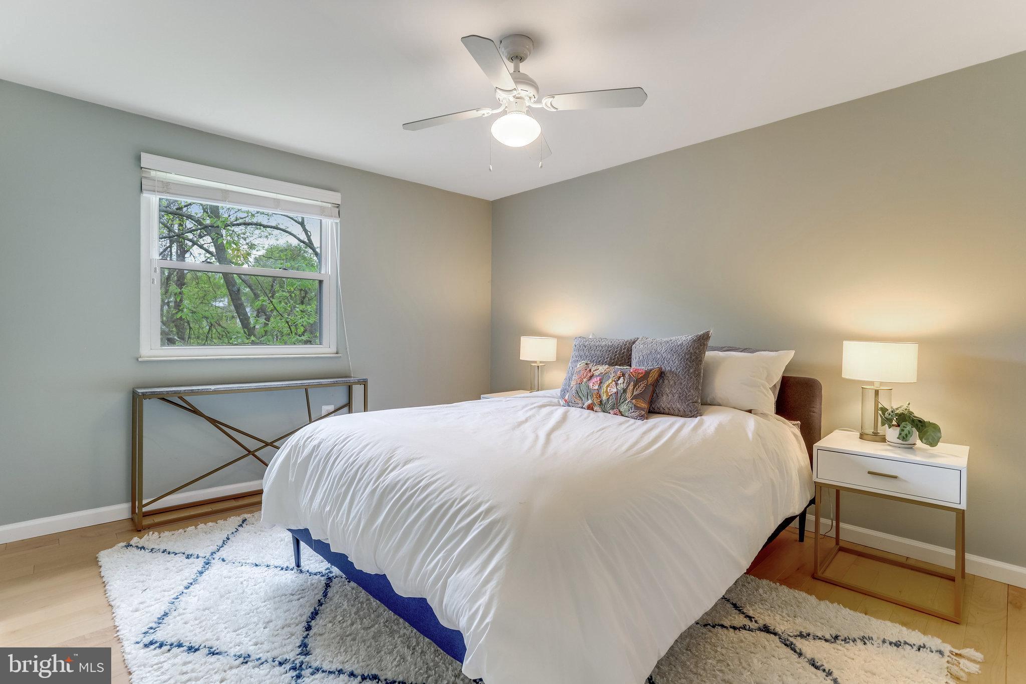 WILTON KNOLL - Residential