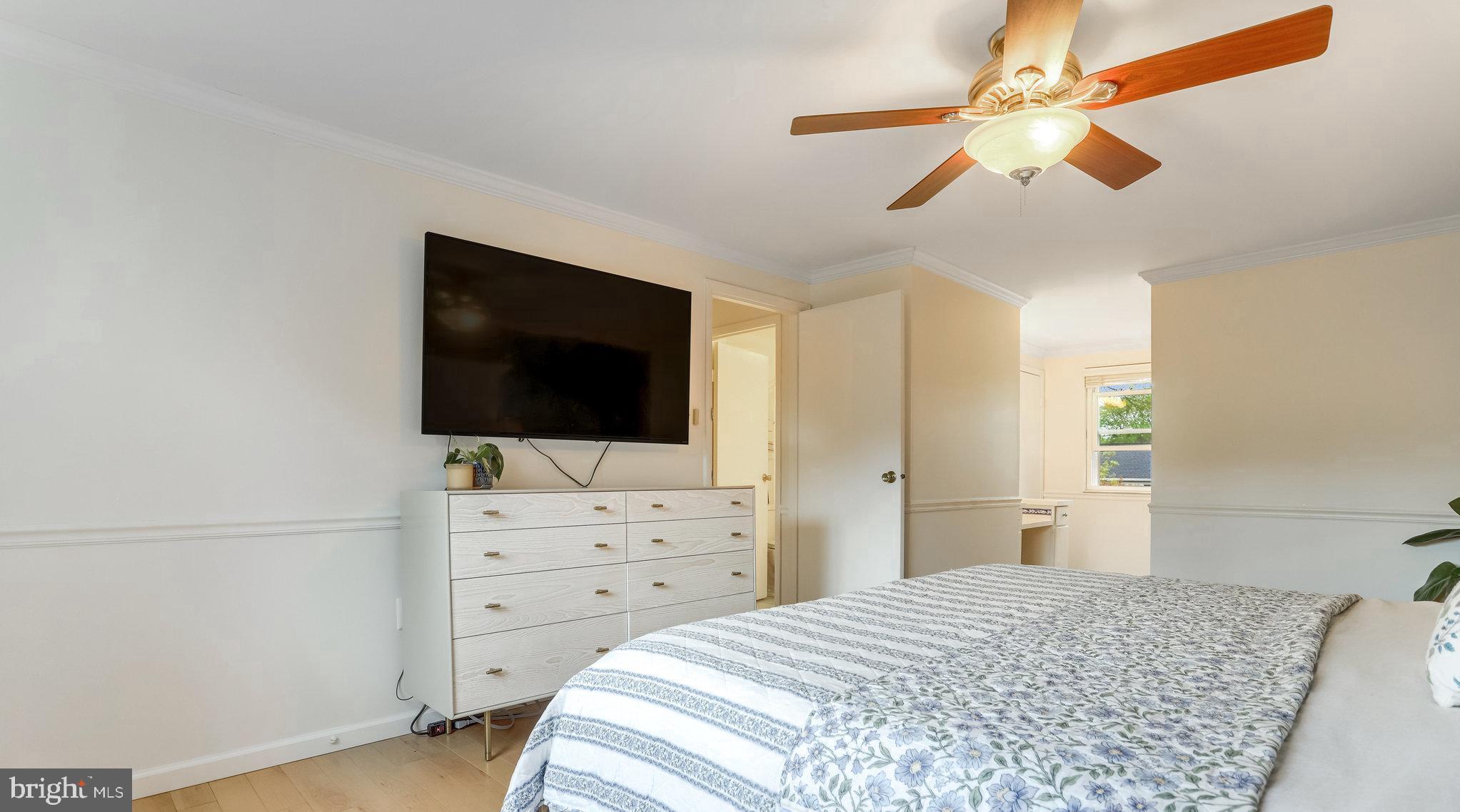 WILTON KNOLL - Residential