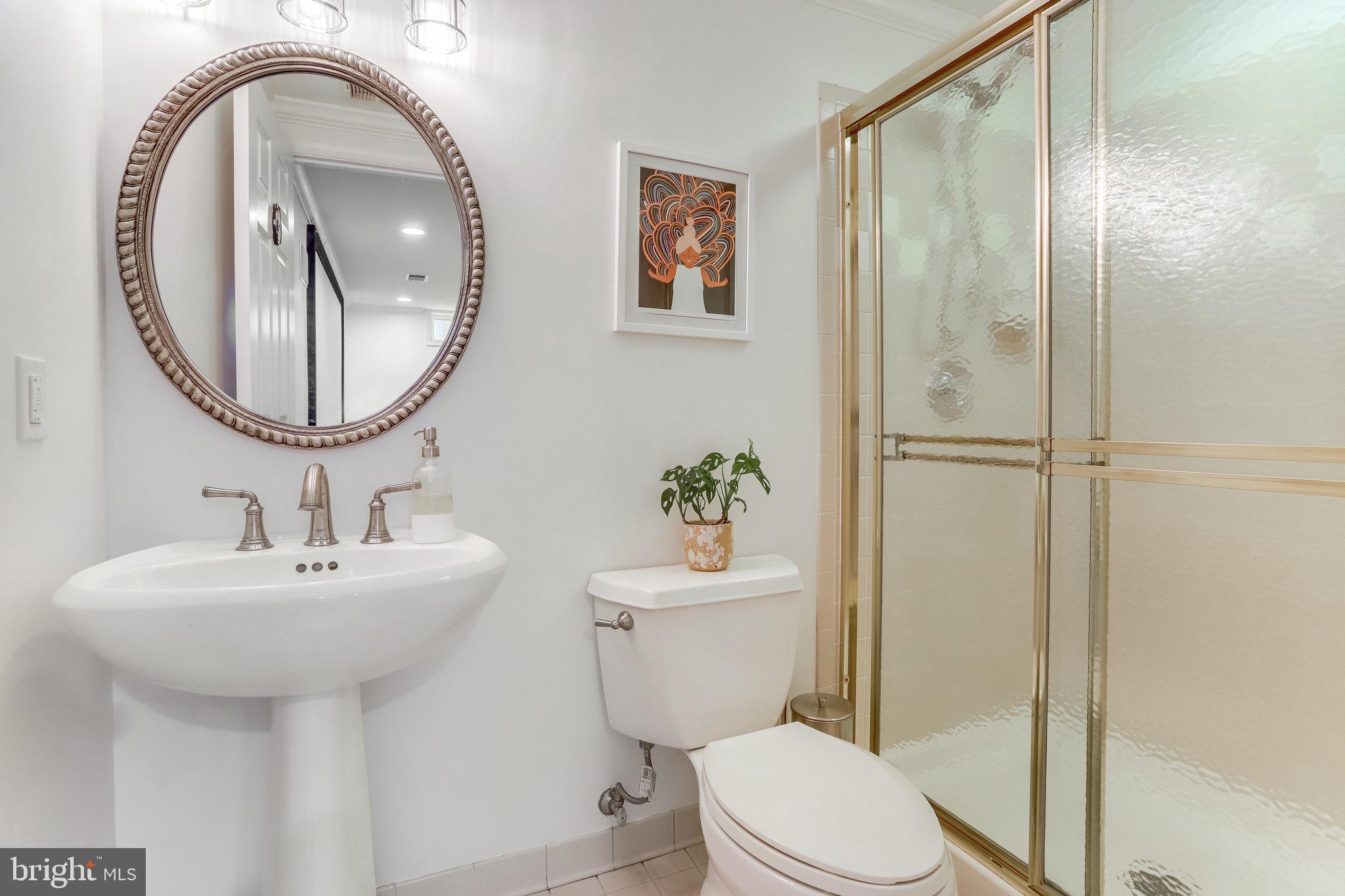 WILTON KNOLL - Residential