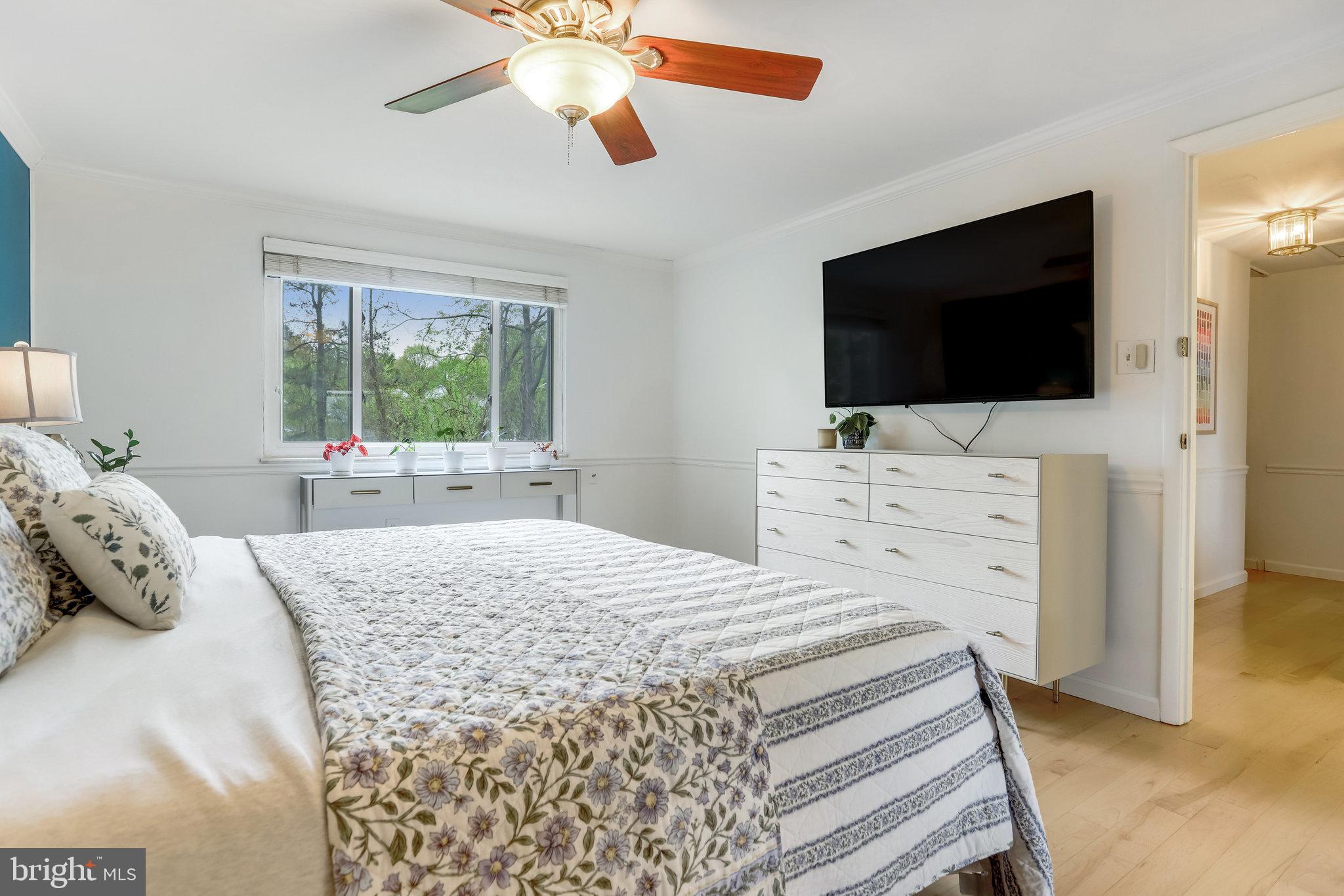 WILTON KNOLL - Residential