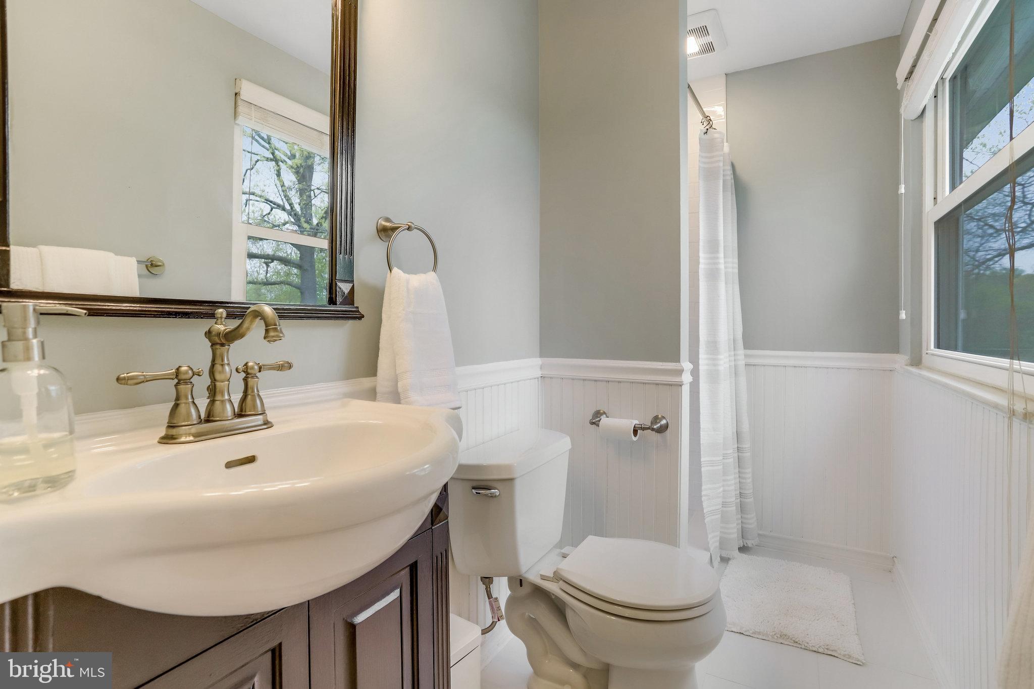 WILTON KNOLL - Residential