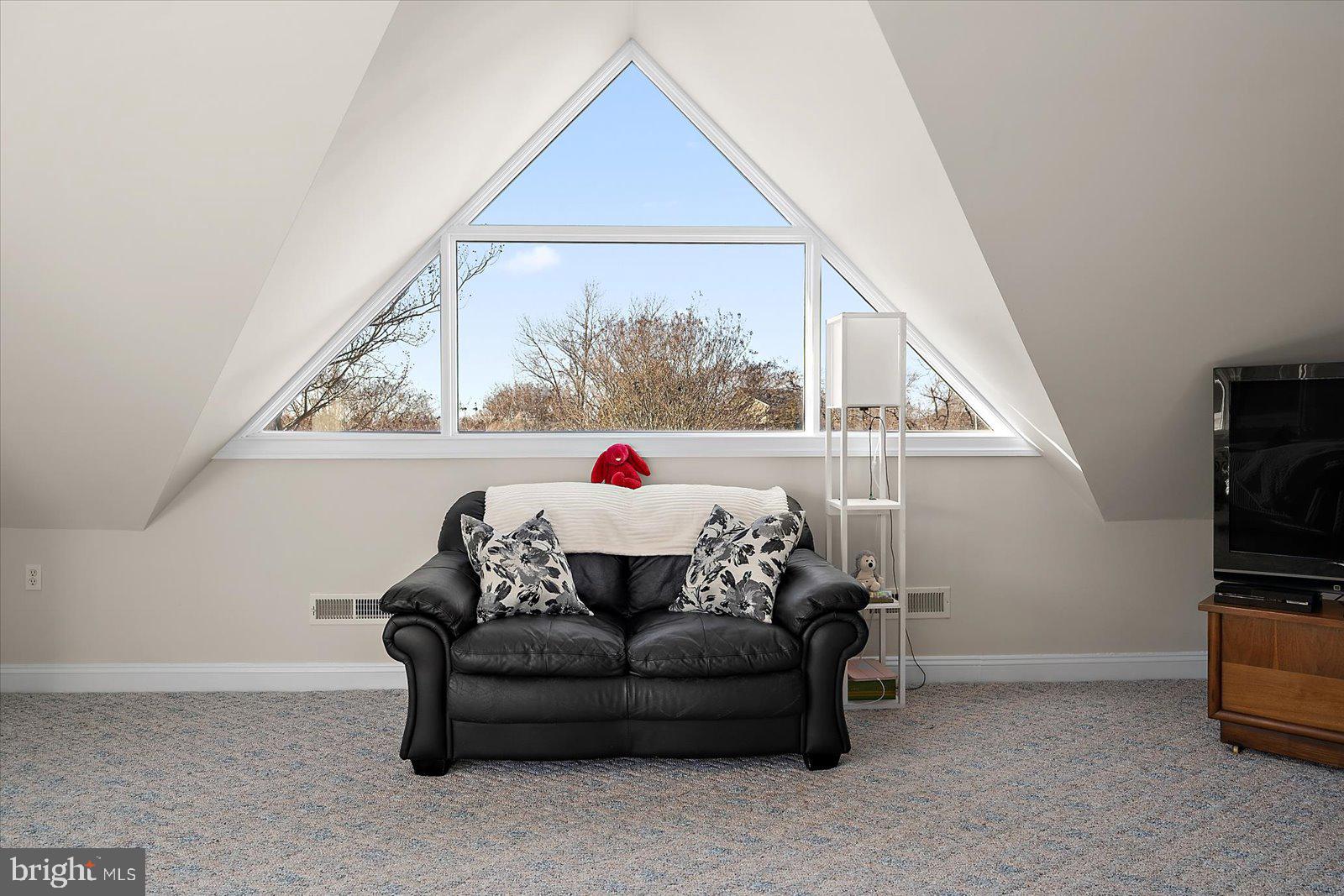 KENT ISLAND - Residential