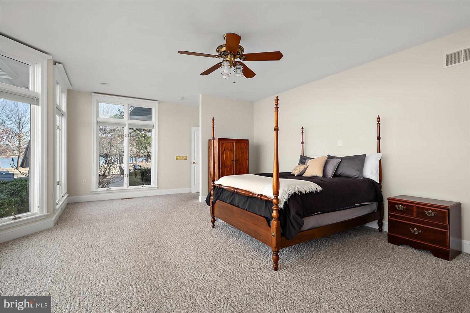 KENT ISLAND - Residential