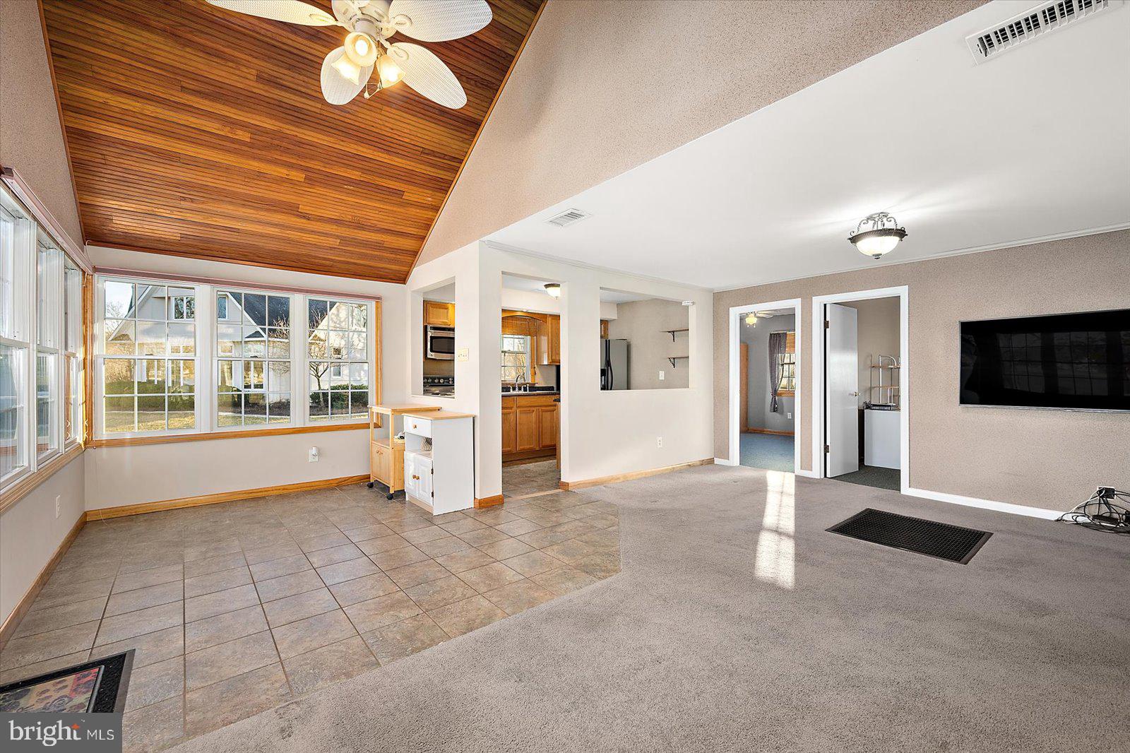 KENT ISLAND - Residential