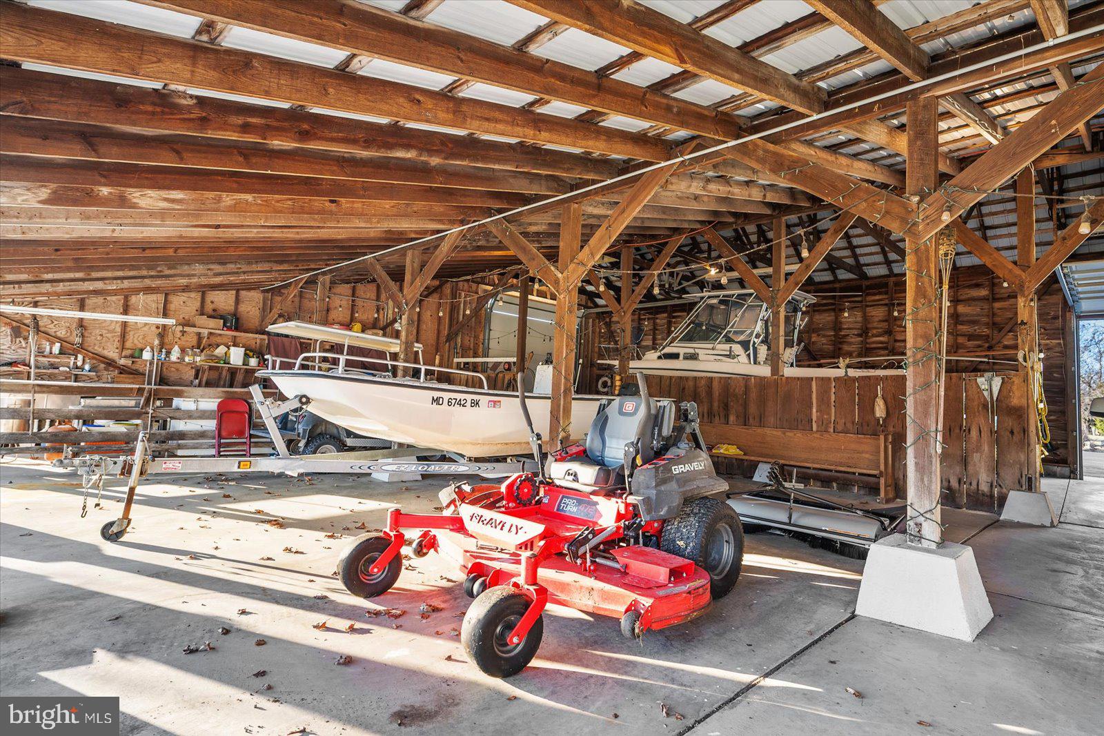 KENT ISLAND - Residential