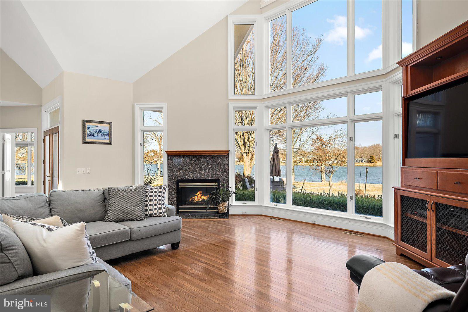 KENT ISLAND - Residential