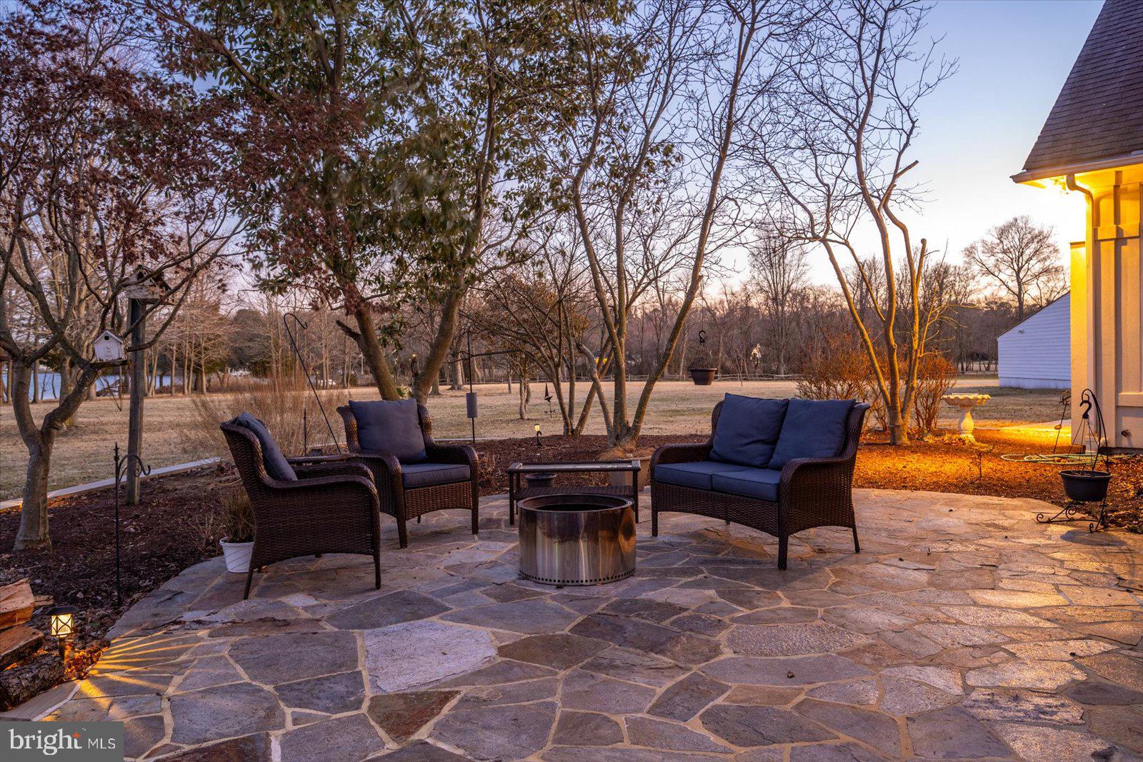 KENT ISLAND - Residential