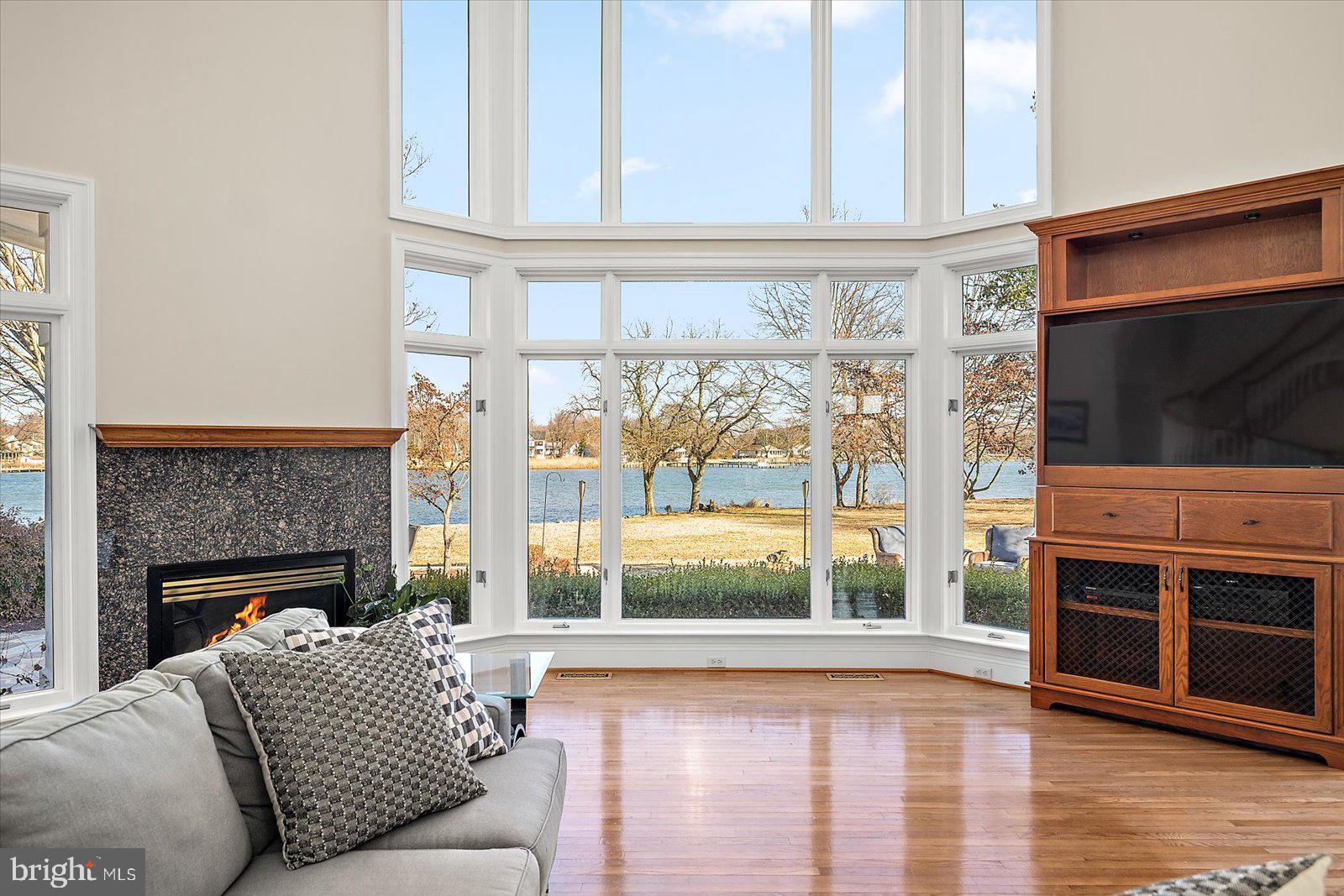 KENT ISLAND - Residential